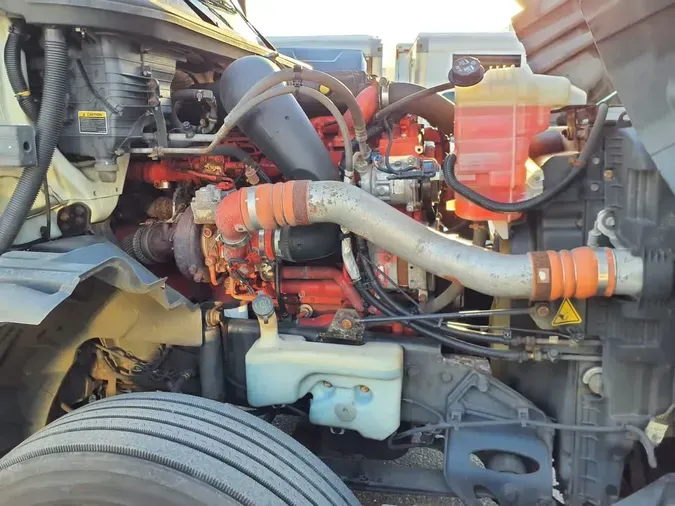 2019 NAVISTAR INTERNATIONAL LT625 DAYCAB T/A68a2676a1f15dcd1a2fc2f115fa12e1a