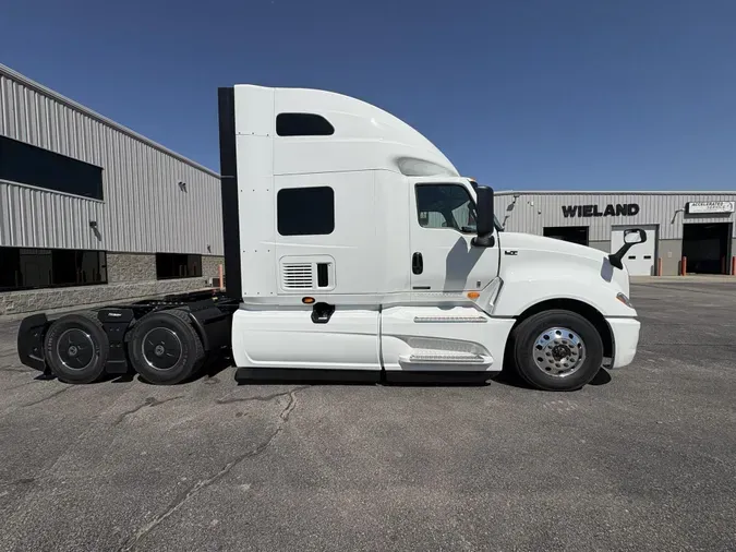 2027 International LT62568a2c8242e7d97cd481c682834f75c75
