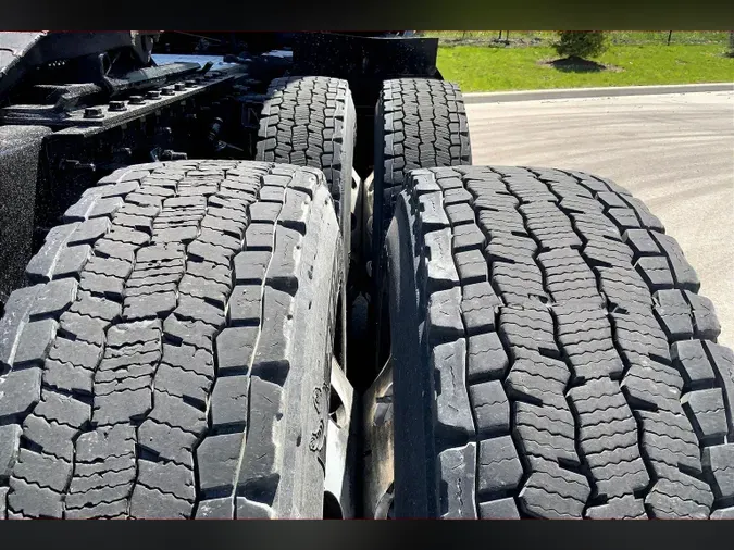 2021 INT LT625 6x4