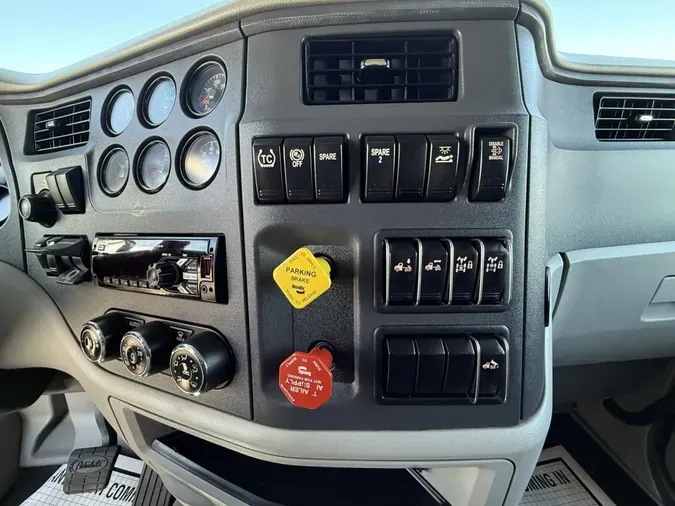 2020 Peterbilt 579