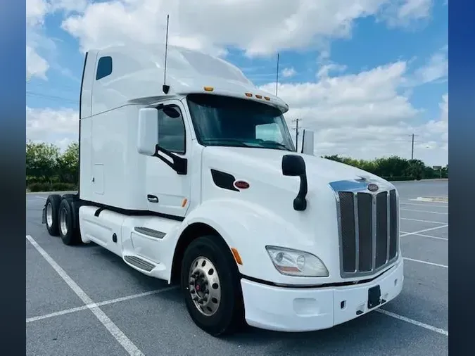 2022 Peterbilt 579