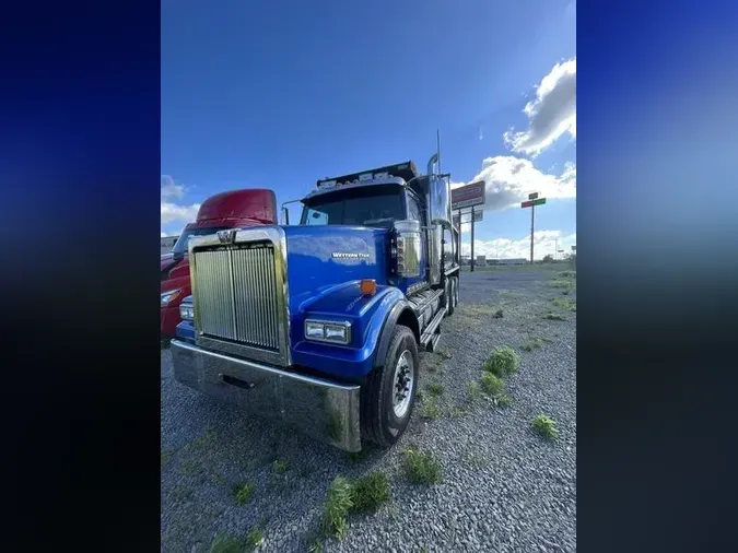 2018 Western Star 4900 SF Day Cab