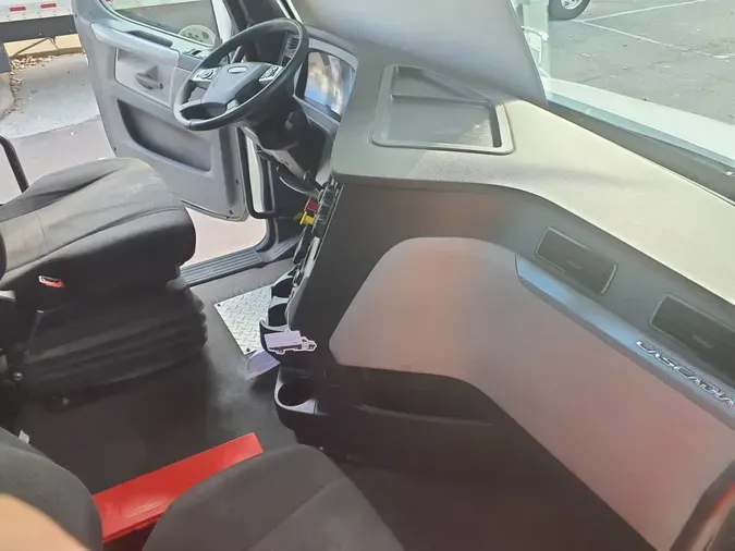 2020 FREIGHTLINER/MERCEDES NEW CASCADIA 126