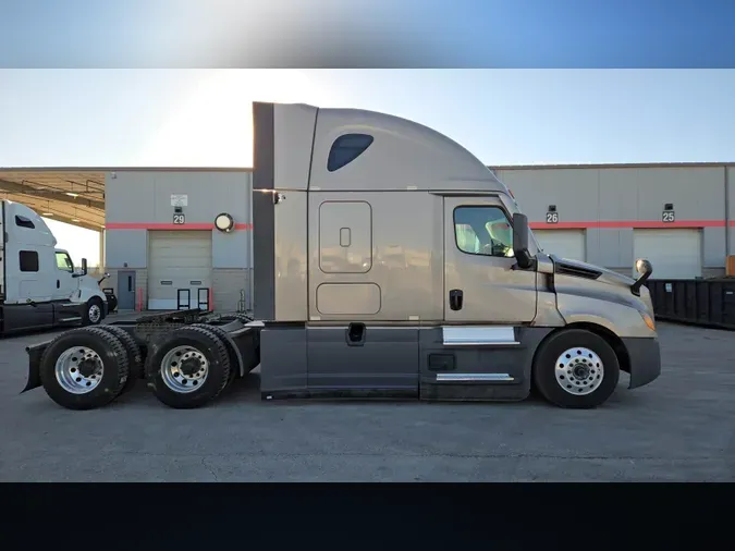 2023 Freightliner Cascadia