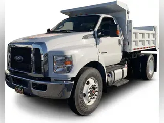 2022 Ford F-750