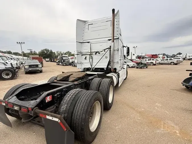 2016 VOLVO VNL64T67068ac14a51e7fe26d62d477e96315dc44