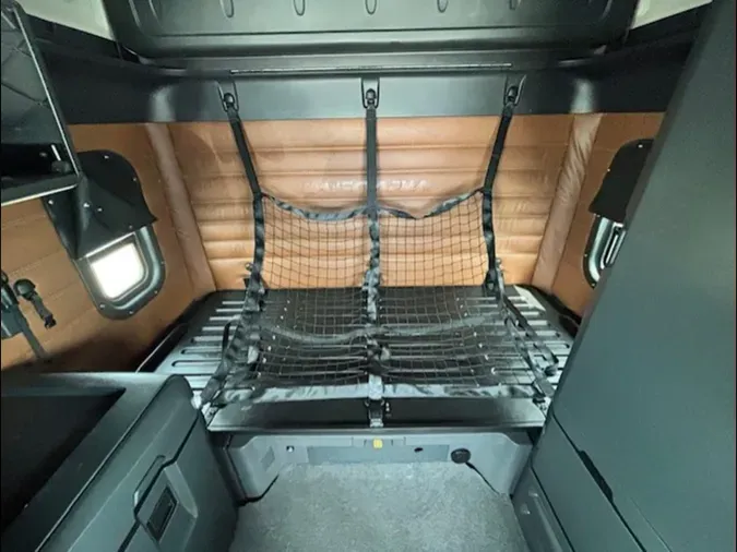 2023 Freightliner Cascadia 126