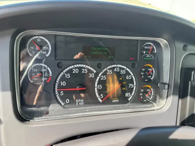 2019 Freightliner Business Class M2 106