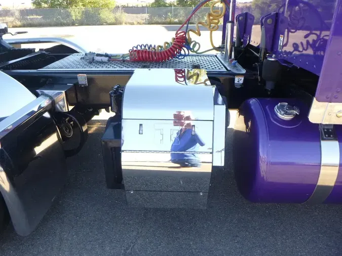 2021 Peterbilt 389