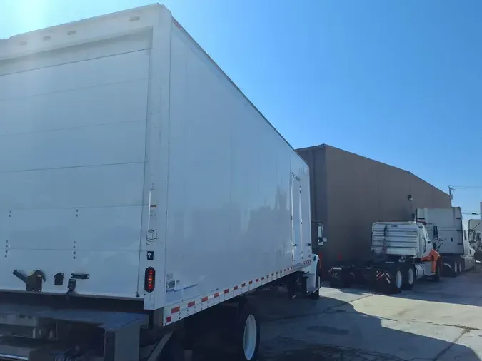 2019 FREIGHTLINER M2 106