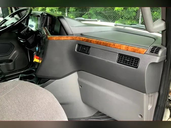 2021 INT LT625 6x4