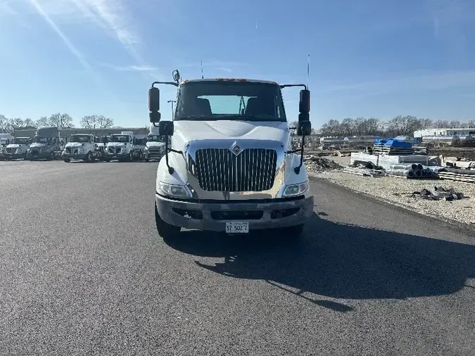 2018 International 8600