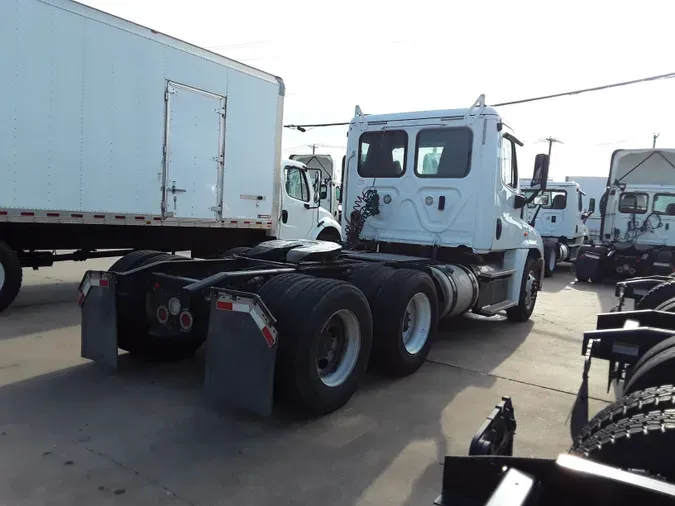 2018 FREIGHTLINER/MERCEDES CASCADIA 125