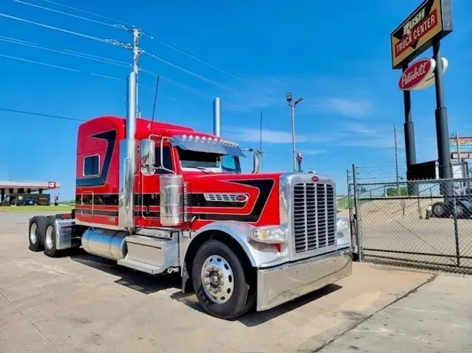 2022 Peterbilt 389