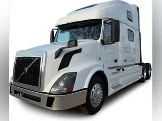 2017 Volvo VNL64T760