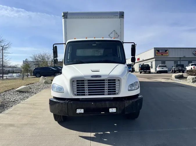 2018 Freightliner Business Class M2 106