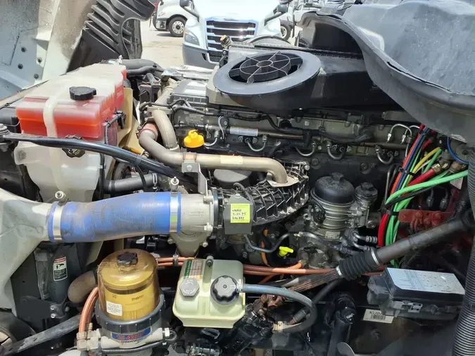 2019 FREIGHTLINER CASCADIA 125