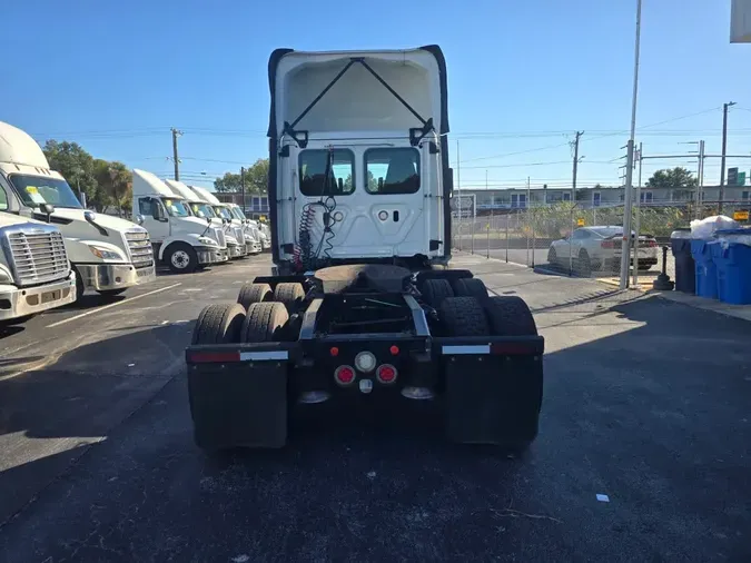 2019 FREIGHTLINER/MERCEDES NEW CASCADIA PX12664