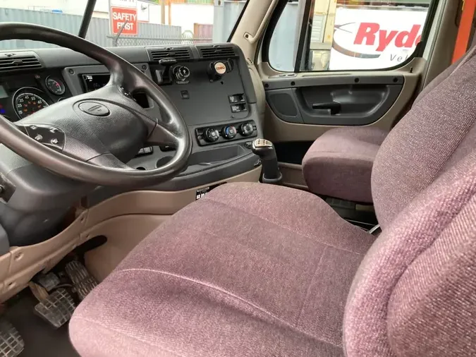 2019 FREIGHTLINER/MERCEDES CASCADIA 12568c6250d1f974e74a0dbba330ca5aa5f