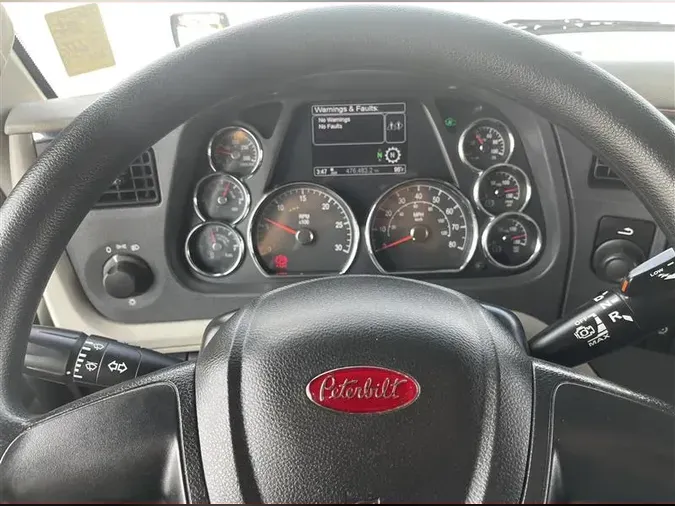 2019 PETERBILT 579