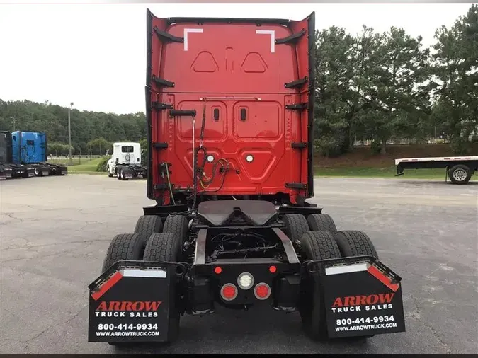 2020 FREIGHTLINER CASCADIA