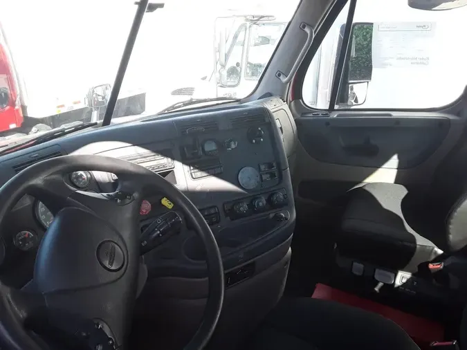 2017 FREIGHTLINER/MERCEDES CASCADIA 125