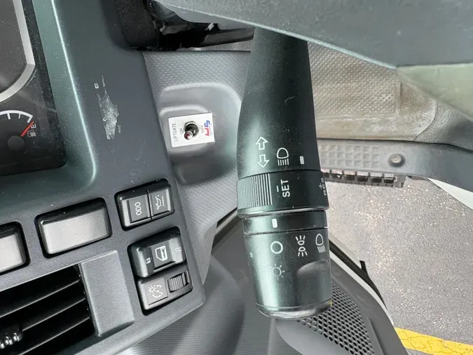 2022 ISUZU DIESEL NPRHD DIESEL