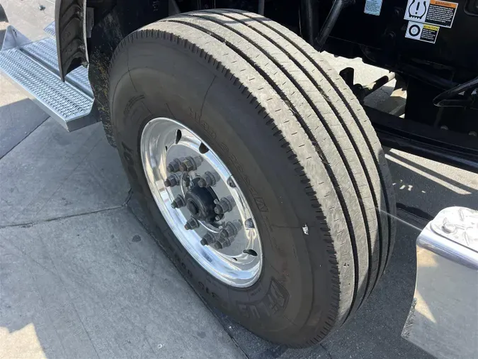 2017 Peterbilt 567