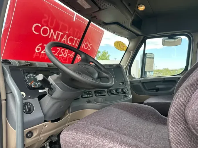 2017 FREIGHTLINER CASCADIA 113