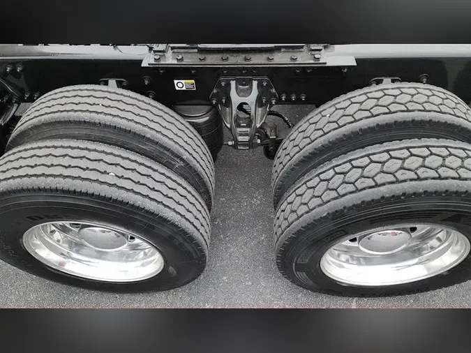 2022 KENWORTH T680