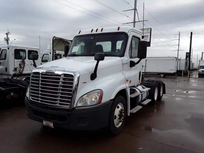 2016 FREIGHTLINER/MERCEDES CASCADIA 12568cf8c0bd915dfaa916487e375cdc4ee