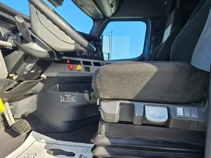 2022 Freightliner Cascadia