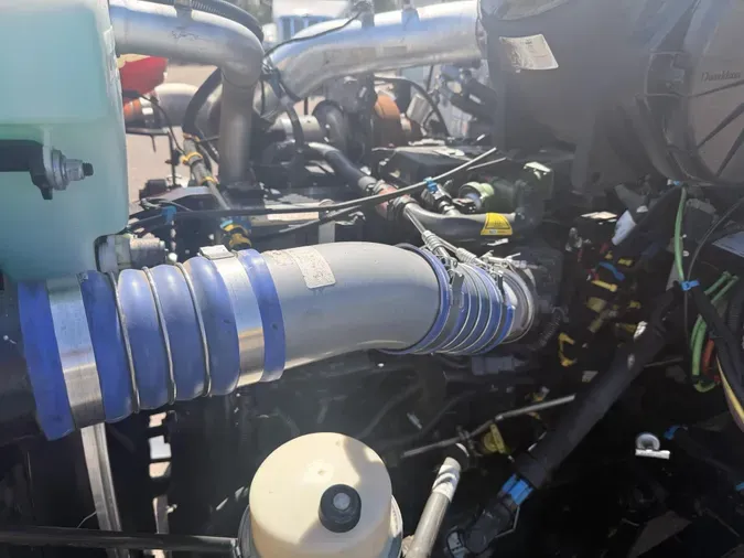 2020 Peterbilt 33768dd329dfbf8b39b8c4e3eb94cc012b9