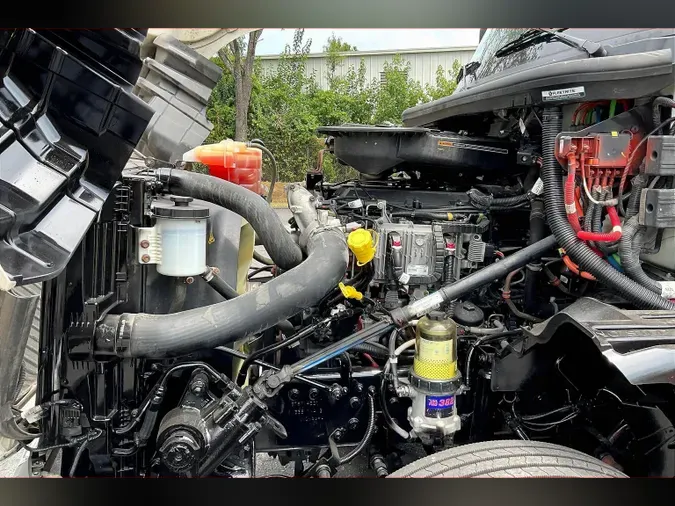 2022 INT LT625 6x4