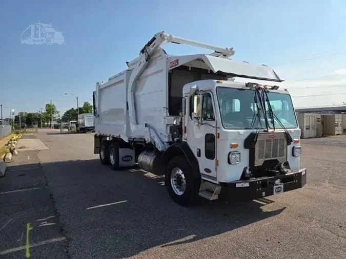 2025 PETERBILT 520
