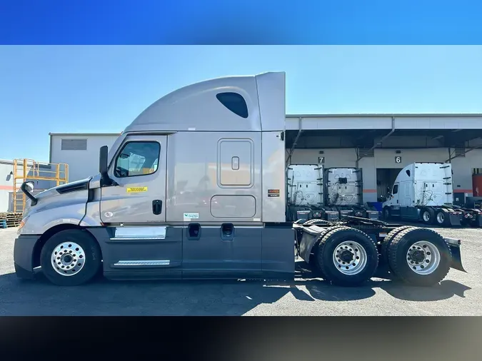 2023 Freightliner Cascadia