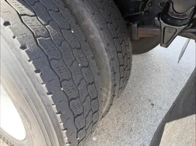 2019 Freightliner Business Class M2 106