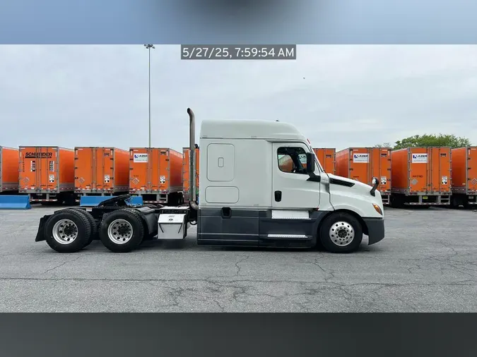 2020 Freightliner Cascadia