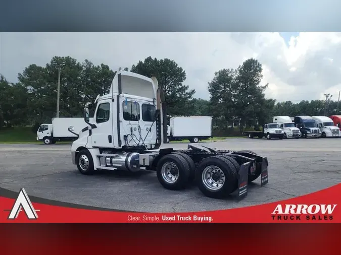 2019 FREIGHTLINER CA126