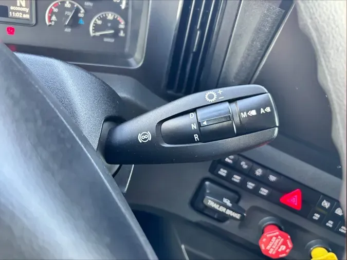 2023 Freightliner Cascadia 126