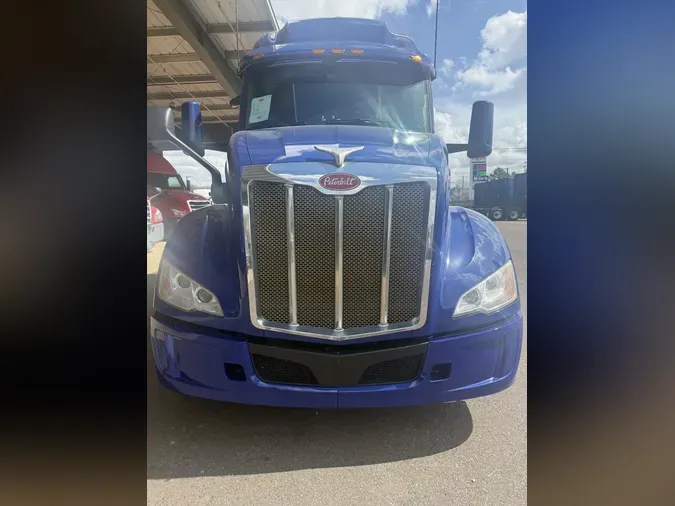 2022 Peterbilt 579