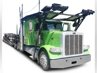 2022 Peterbilt 389