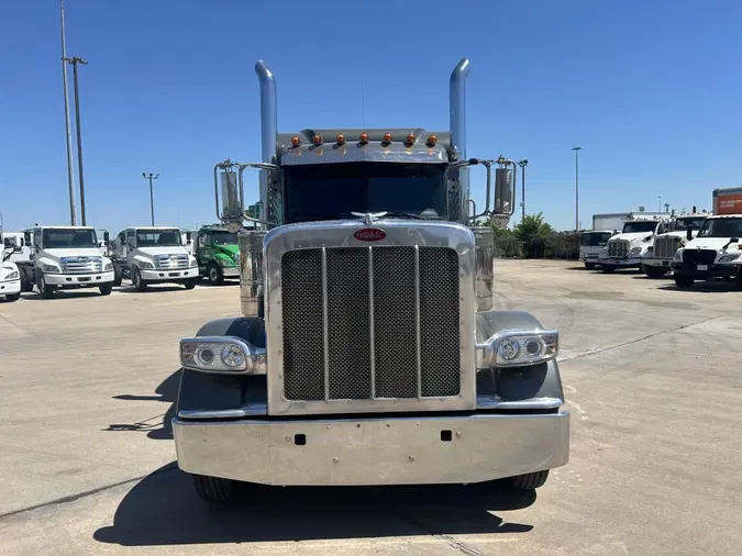 2023 Peterbilt 389