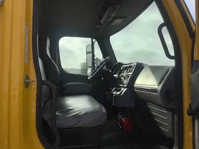 2018 Freightliner M2