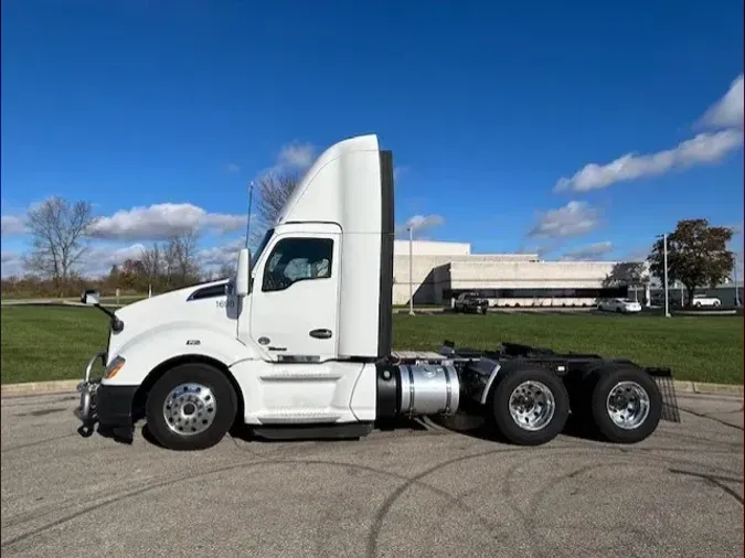 2022 Kenworth T680