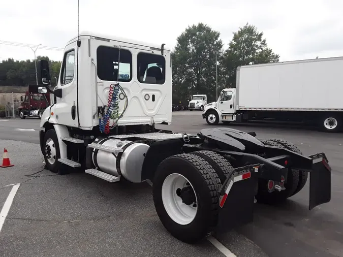 2018 FREIGHTLINER/MERCEDES CASCADIA 113