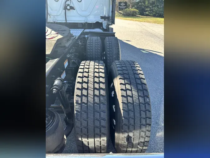 2020 Freightliner Cascadia