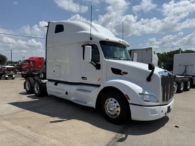 2022 Peterbilt 579