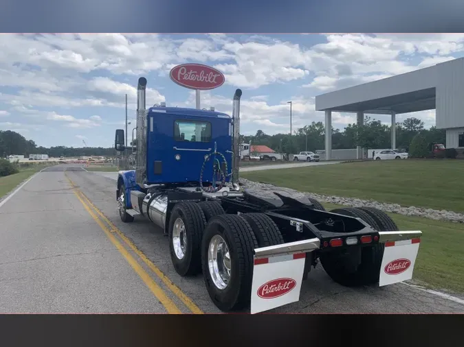 2025 Peterbilt 567