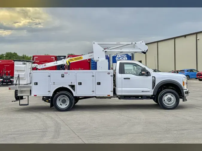 2023 FORD F-600 XL